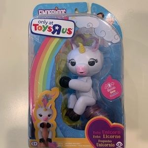 Fingerlings Baby Unicorn
